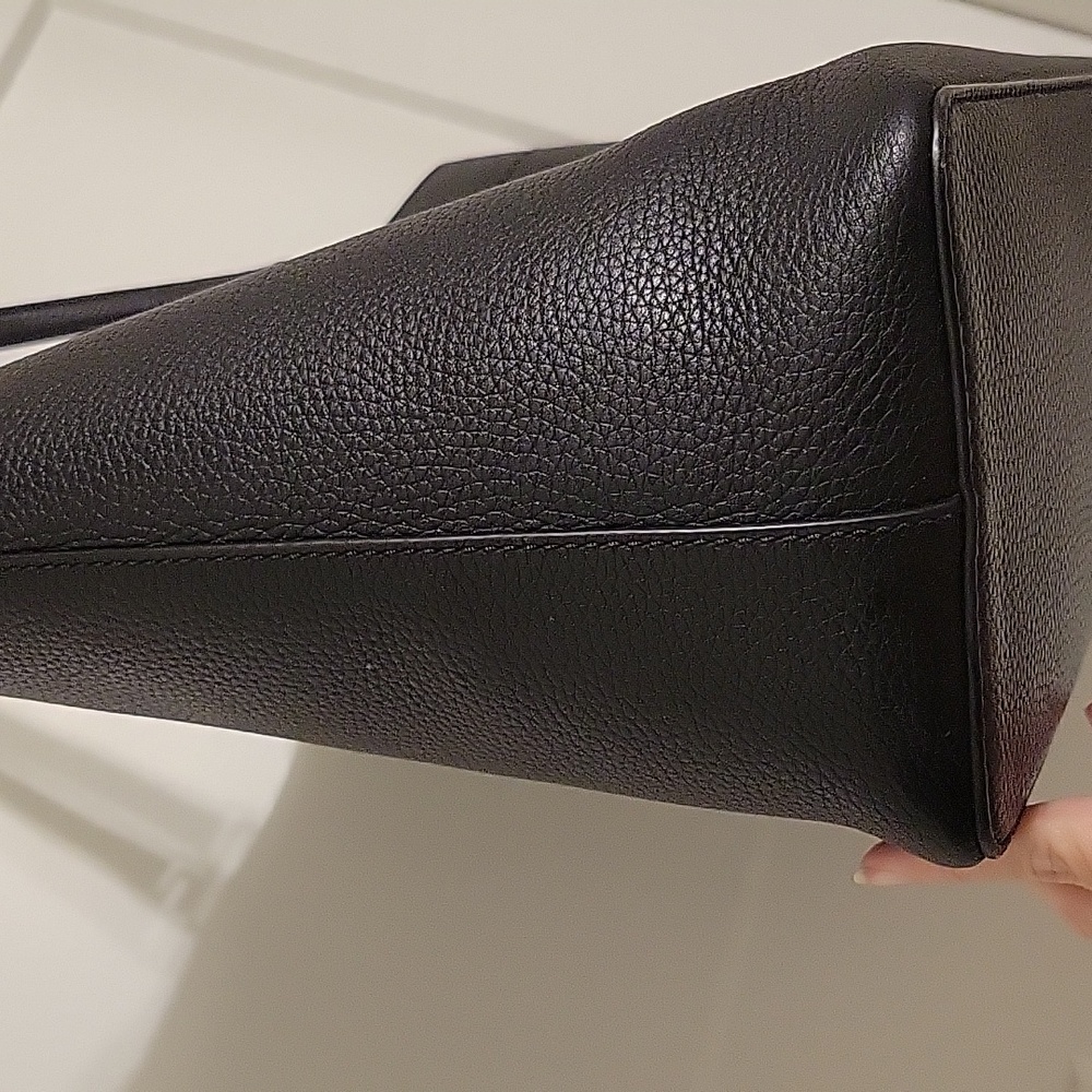 Tory Burch Black Pebbled Leather Tassel Tote - Picture 4 of 9